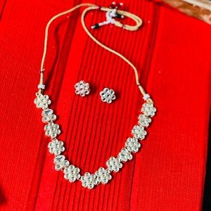 Gorgeous kundan neacklace with tiny cute studs ( Aayat Collection)